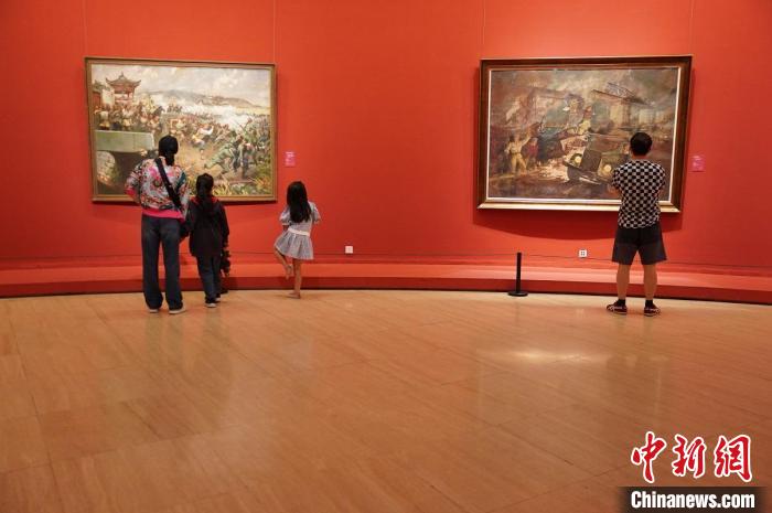 油画家、教育家戴泽120余件代表作亮相中国美术馆