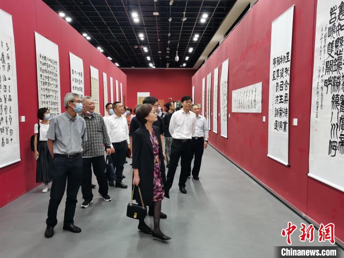 全国书法篆刻展在杭州开展 290件作品书写乡愁
